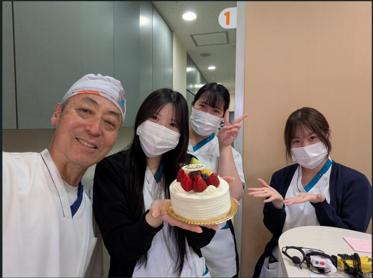 インプラントカンファレンス参加と、心温まる誕生日